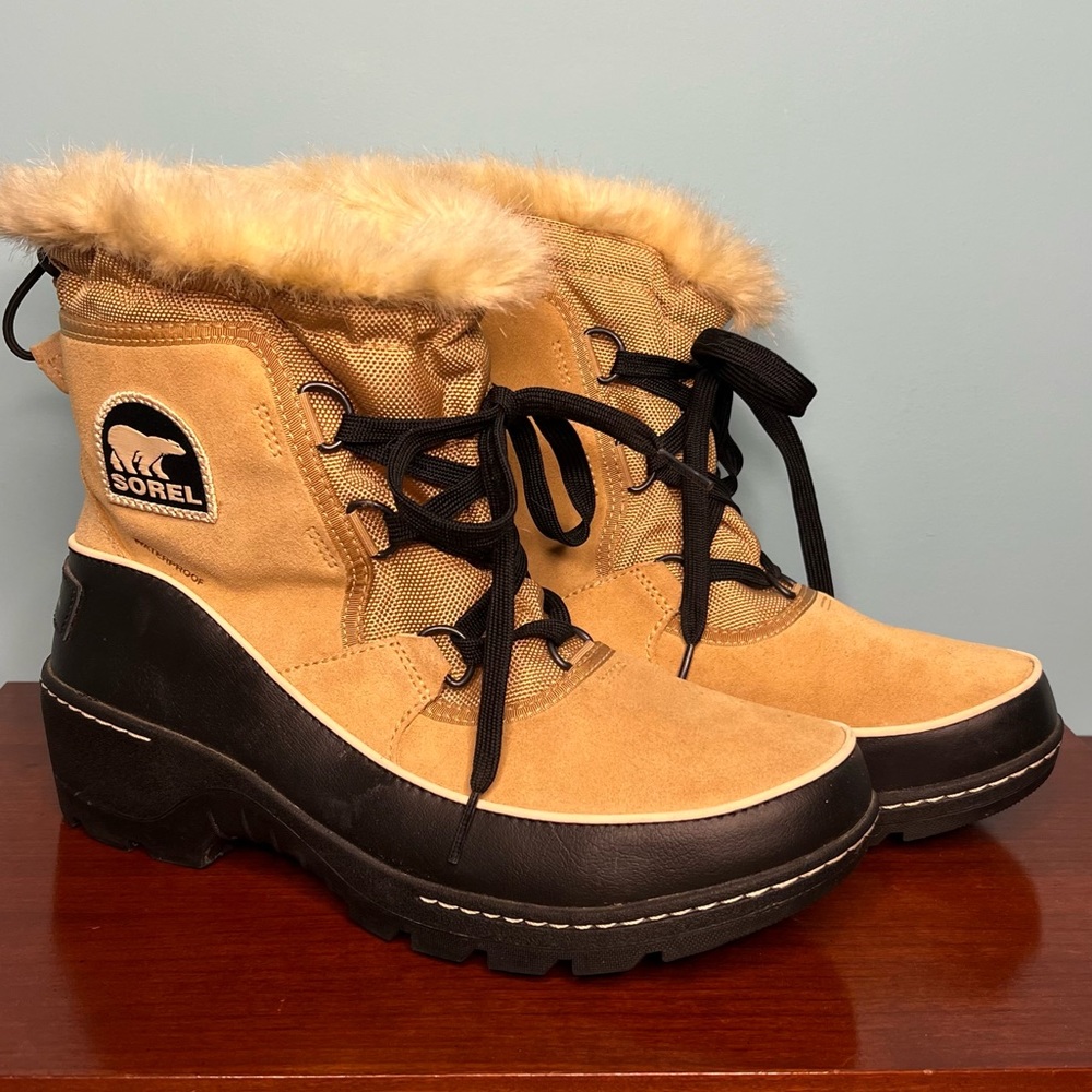Sorel Tivoli Women’s Winter Waterproof Suede Faux Fur Boots Tan and Black Size 9